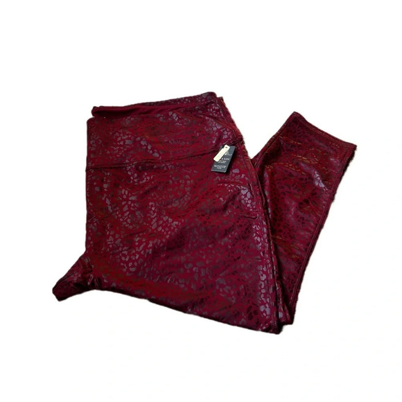 NEW! Slim & Sleek Animal Printed Coated Legging, Red Wine Leopard - 5x P… - Picture 2 of 6